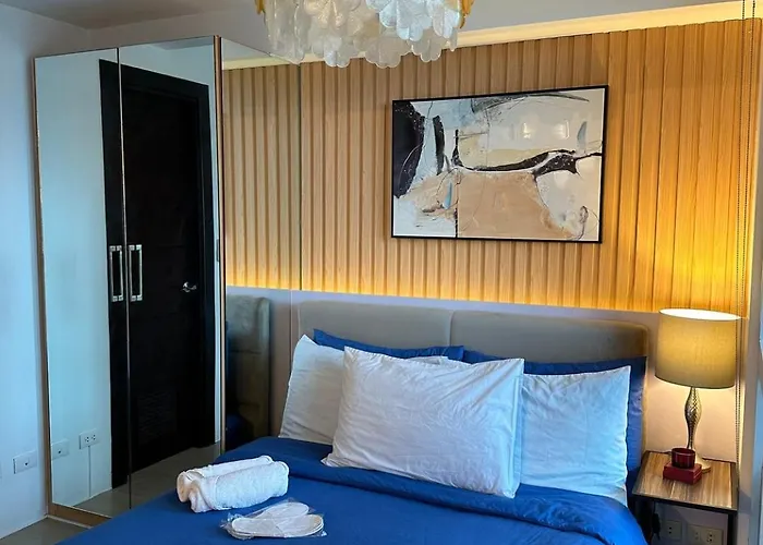 Your Go-to Bgc Stay: Stylish Comfort + Washer Сasa de vacaciones *
