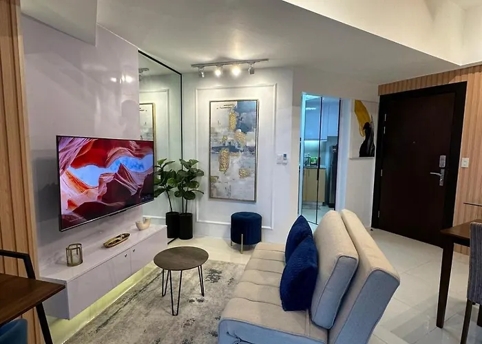 Сasa de vacaciones Your Go-to Bgc Stay: Stylish Comfort + Washer *